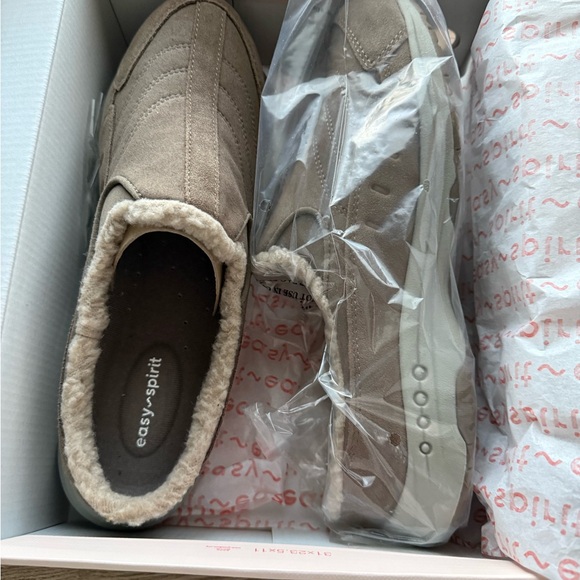 Easy Spirit Brown Slip-On Shoes NWT Size 12 - Picture 2 of 3
